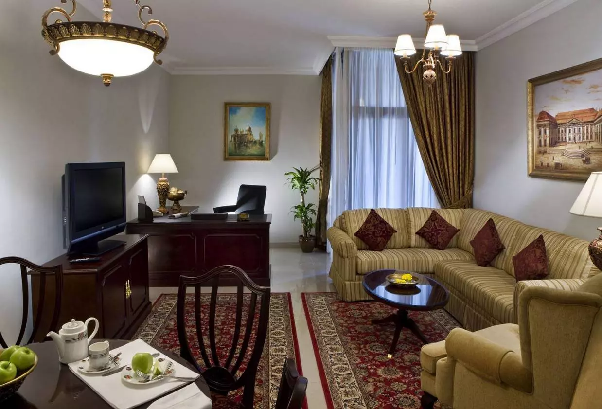 YASSATGLORIA_SHAABVIZ (13).jpg